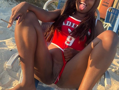 Mulatinha gostosa toda safadinha