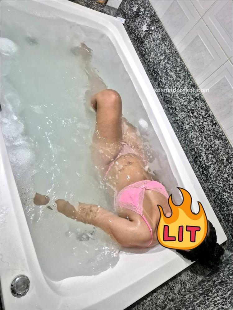 Casal-Saliente-e-sua-esposa-hotwife-1 Casal-Saliente-e-sua-esposa-hotwife-1