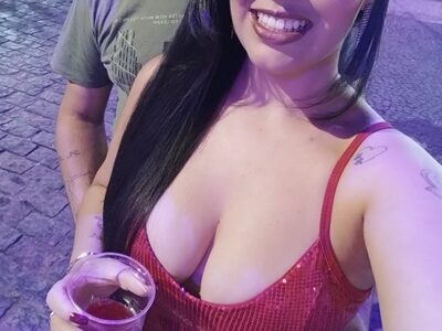 Branquinha linda hotwife iniciante